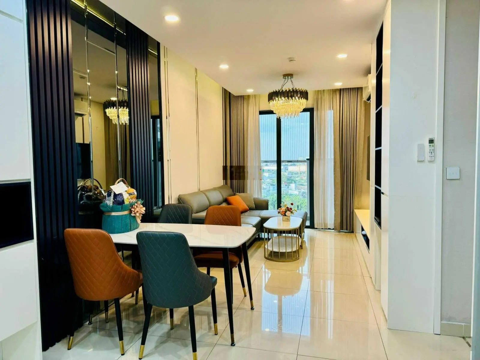 Bán nhanh căn Emerald - 71m2 - 2PN - 2WC giá chỉ 3.7 tỷ. Nhận nhà ở ngay