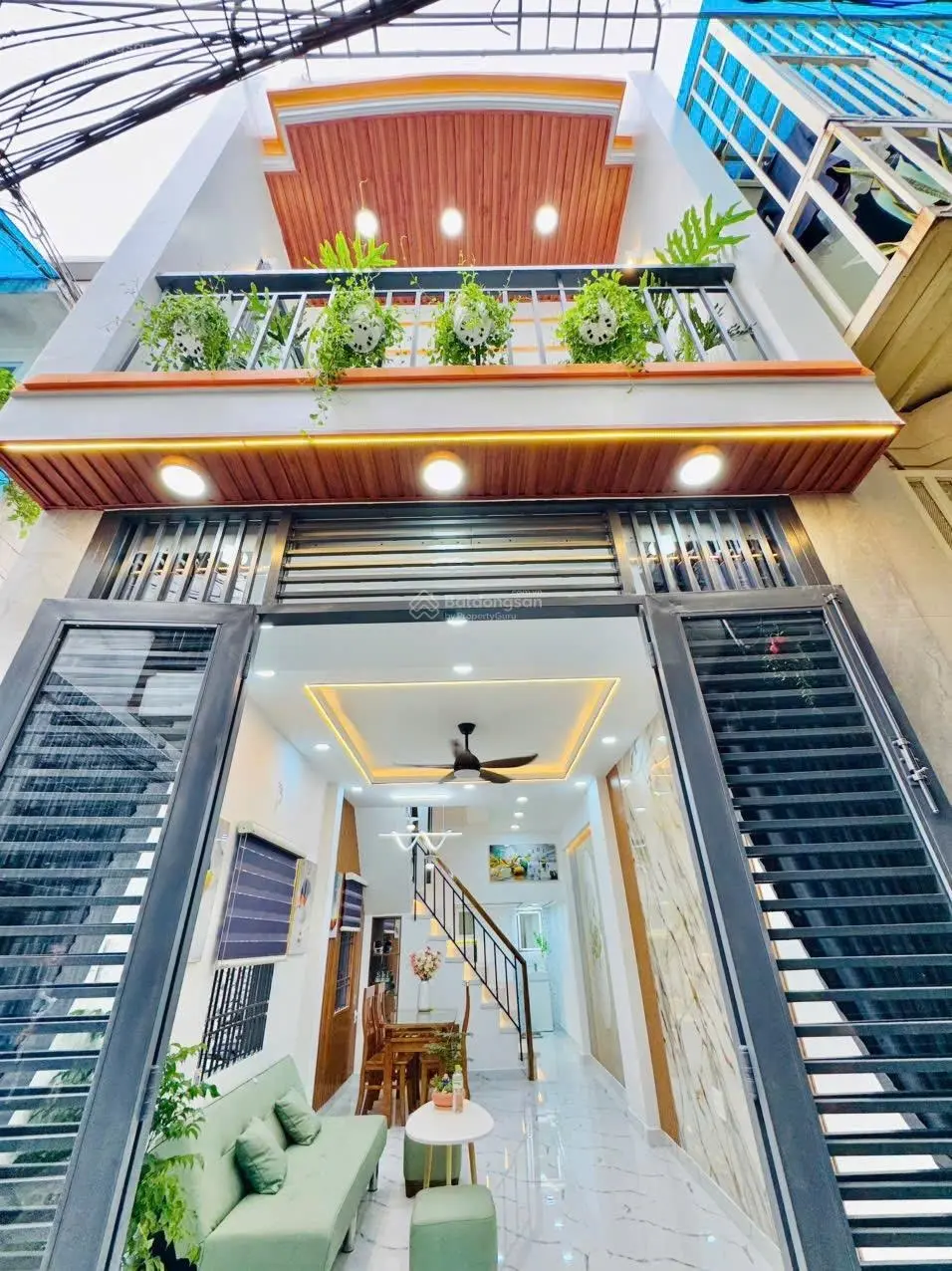 Thân gửi ace môi giới HH 40tr - hạ giá 200tr còn 3,68 tỷ TL bán nhà phố 2.5tầng 3 phòng ngủ