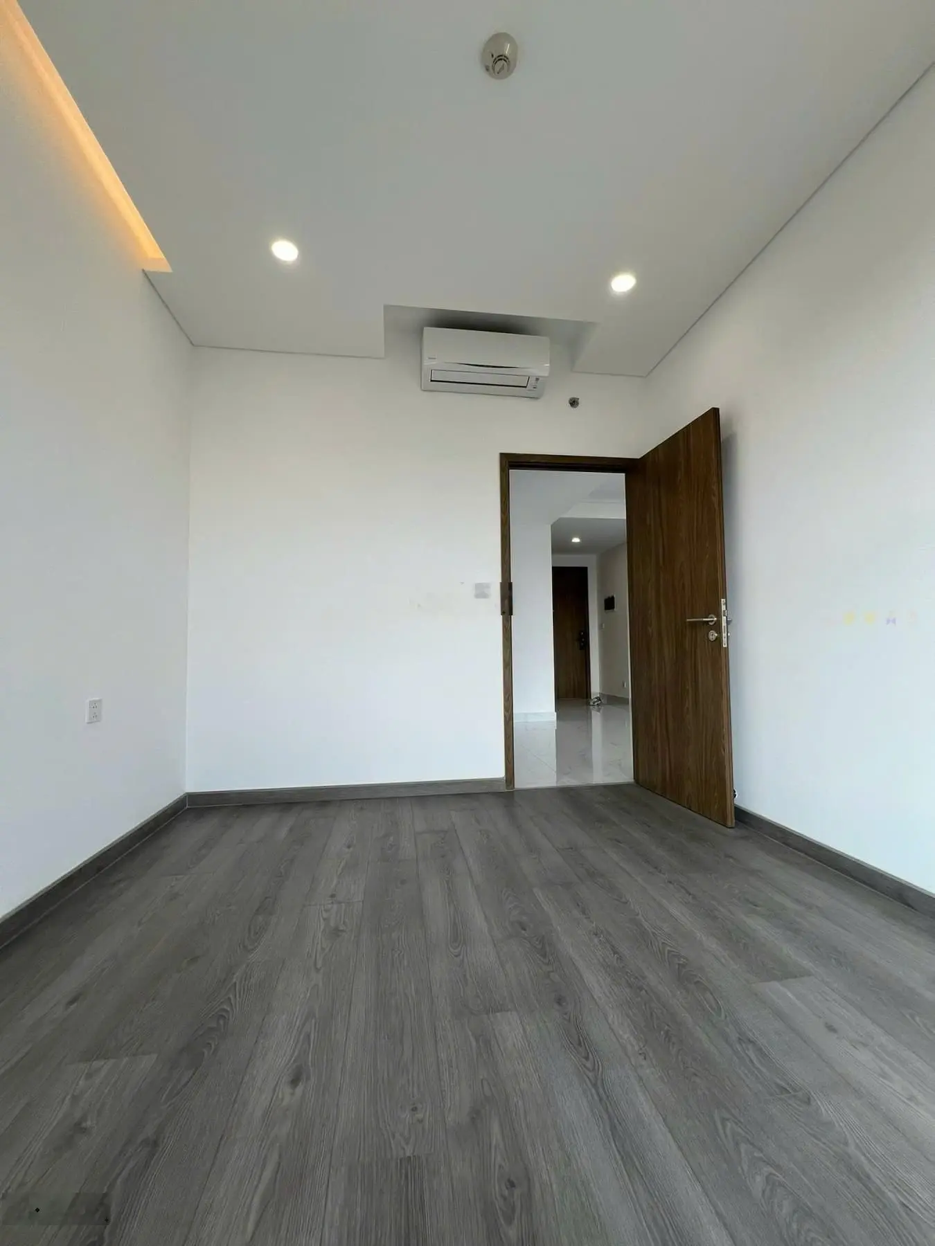GIẢM SỐC! Bán nhanh Diamond Alnata 2PN-2WC (88,8m2) view đại lộ chỉ 4,2 tỷ