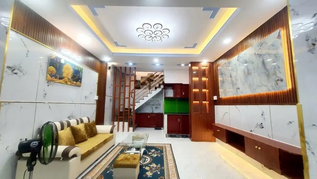 Bán nhà đẹp-3 tầng-ngang 4,3-tặng toàn bộ nội thất cao cấp-đường Âu Dương Lân P3 Quận 8-chỉ 3,95 tỷ