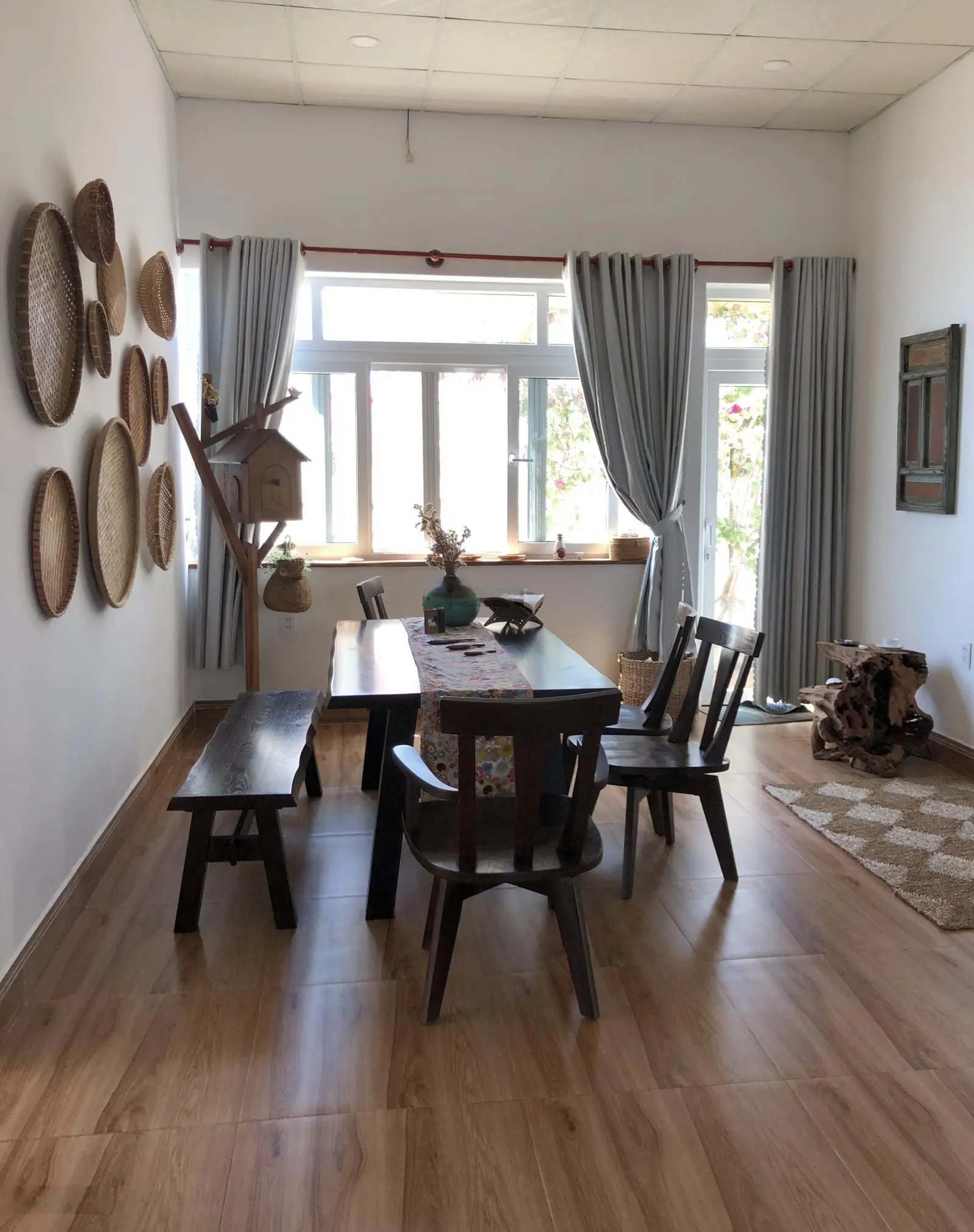 Bán nhà biệt thự Đơn Lập Mặt Tiền Biển - Sổ Hồng Lâu Dài - View Đẹp Hiếm Có, cách Novaworld 3 km
