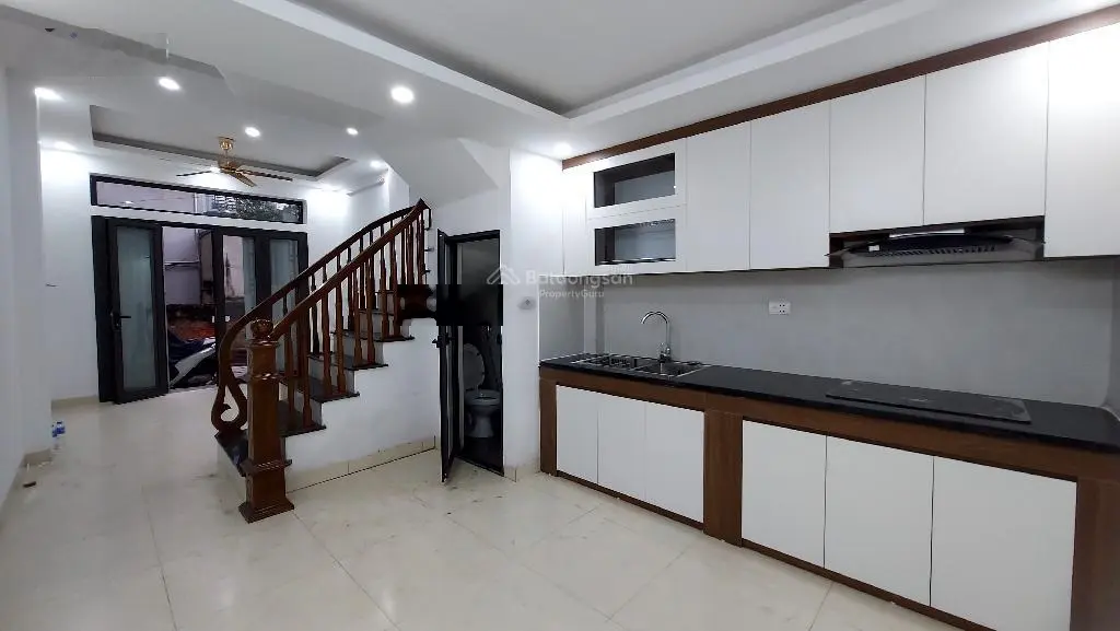 Siêu phẩm 6 tầng mới koong, sát tđc tứ hiệp với giá chỉ nhỉnh 4tỷ, ngõ nông 15m ôtô