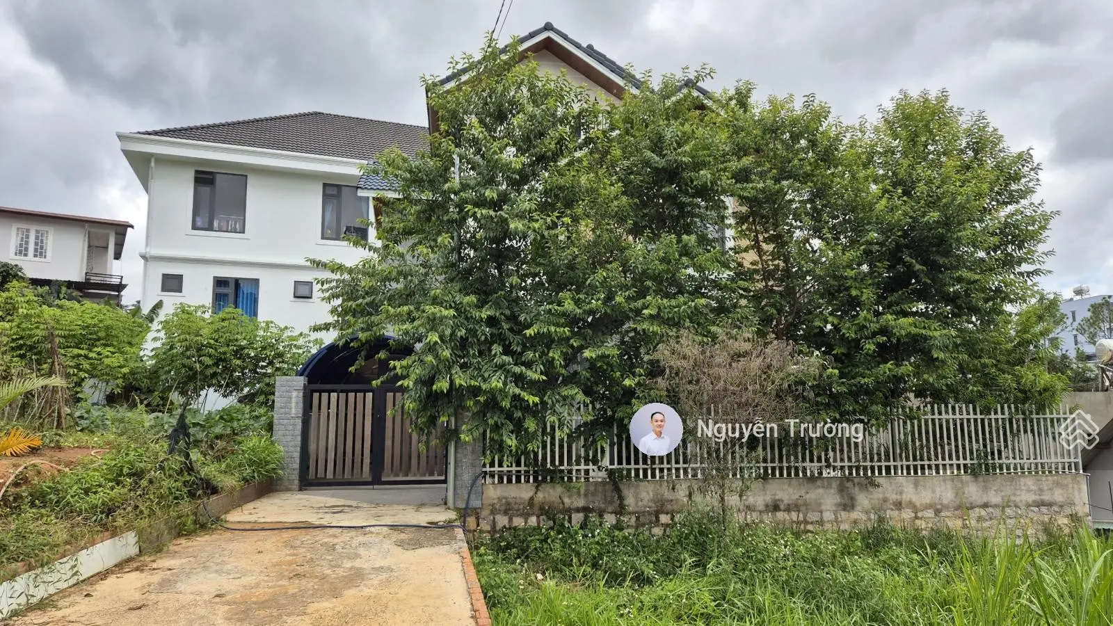 Giảm giá - hiếm - bán đất villa 2 mặt tiền vị trí view cao khu dân trí phong cách Đà Lạt 200m2