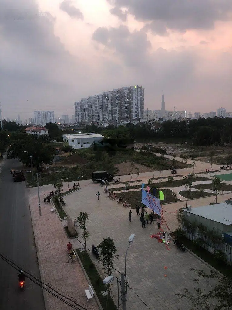Bán nhà 2 lầu MT Lê Hữu Kiều Quận 2. DTSD 115m2 SHR. Giá chỉ 13 tỷ. LH 0777066878