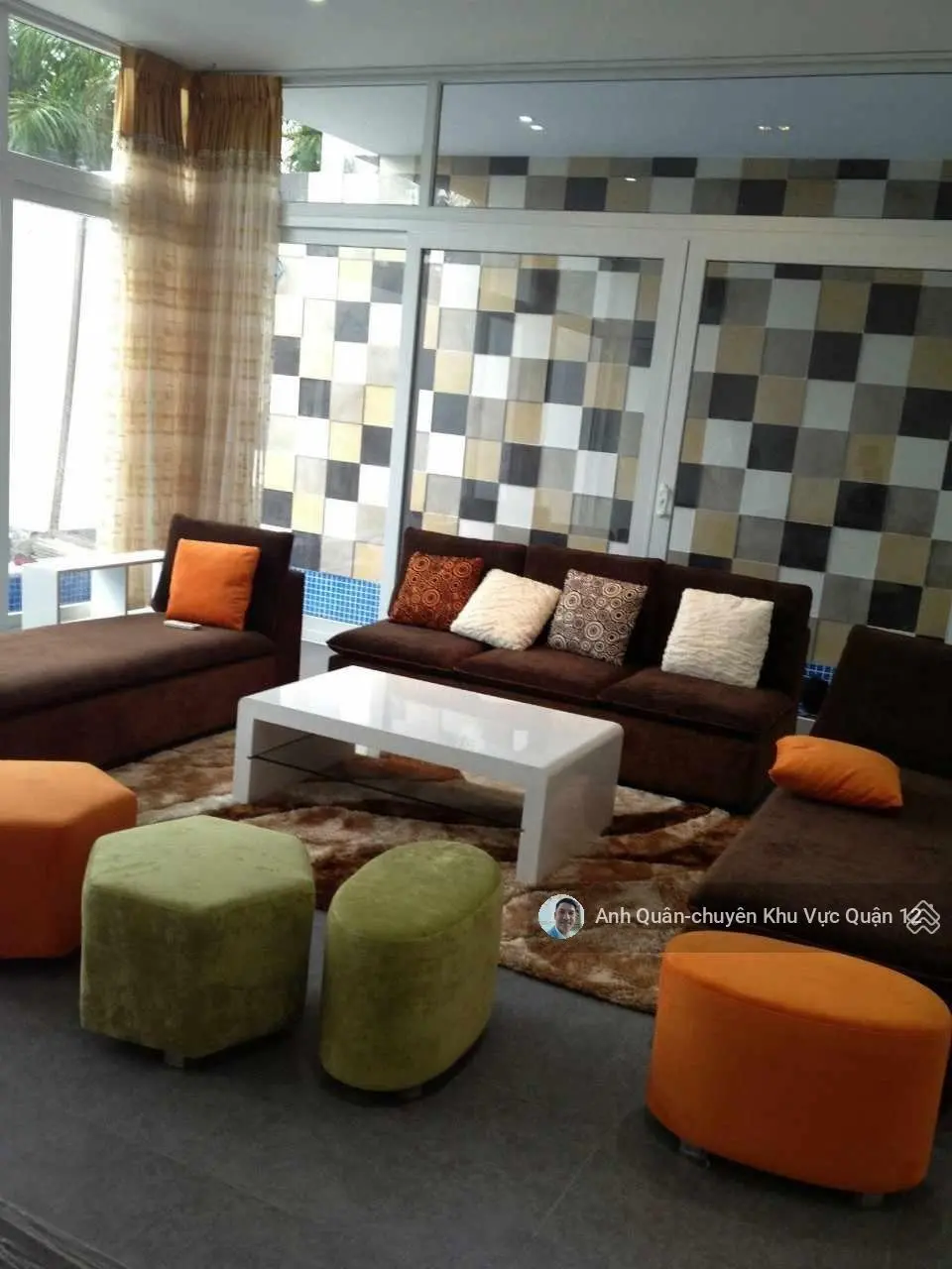 Biệt thự mặt tiền trung tâm Hóc Môn. 3 tầng. DT 10mx37m. 370m2. Đường nhựa 10m vỉa hè.Chỉ 17 tỷ