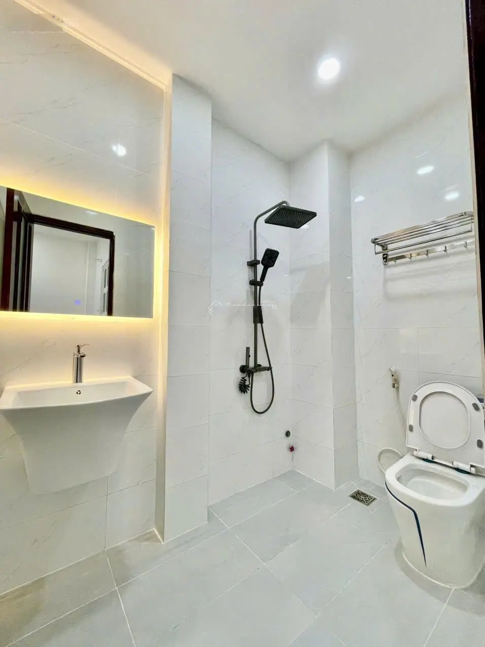 Bán nhà mới đẹp 3,5 tầng - P. Phú Mỹ - Quận 7, DT 4x15.5m, giá: 7,75 tỷ