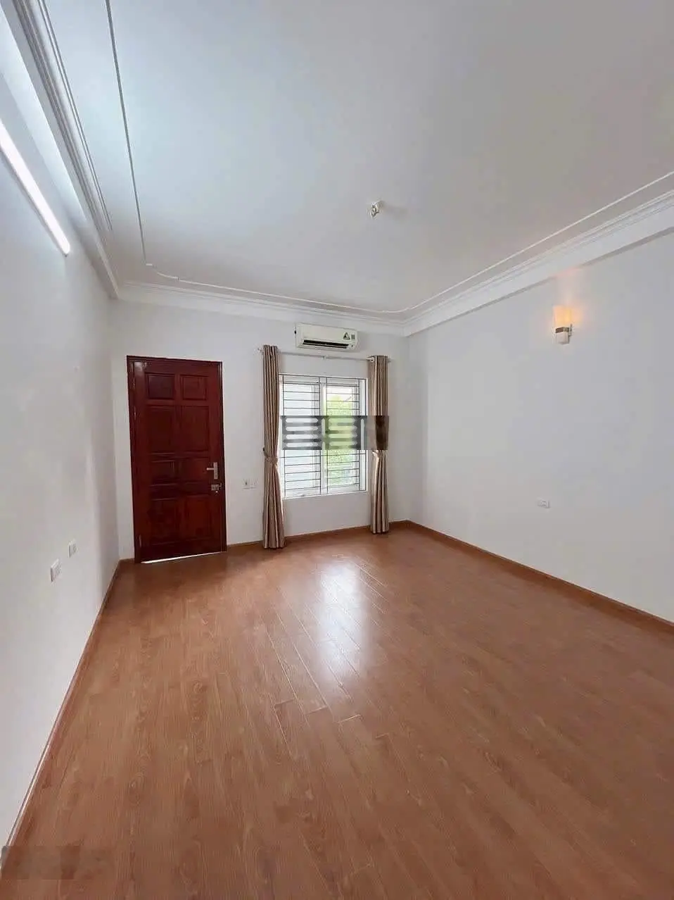 Bán nhà Chiến Thắng 40m2, 4 tầng, nở hậu, phân lô cán bộ, dân trí cao, 2 mặt ngõ ô tô. Giá 8.9 tỷ