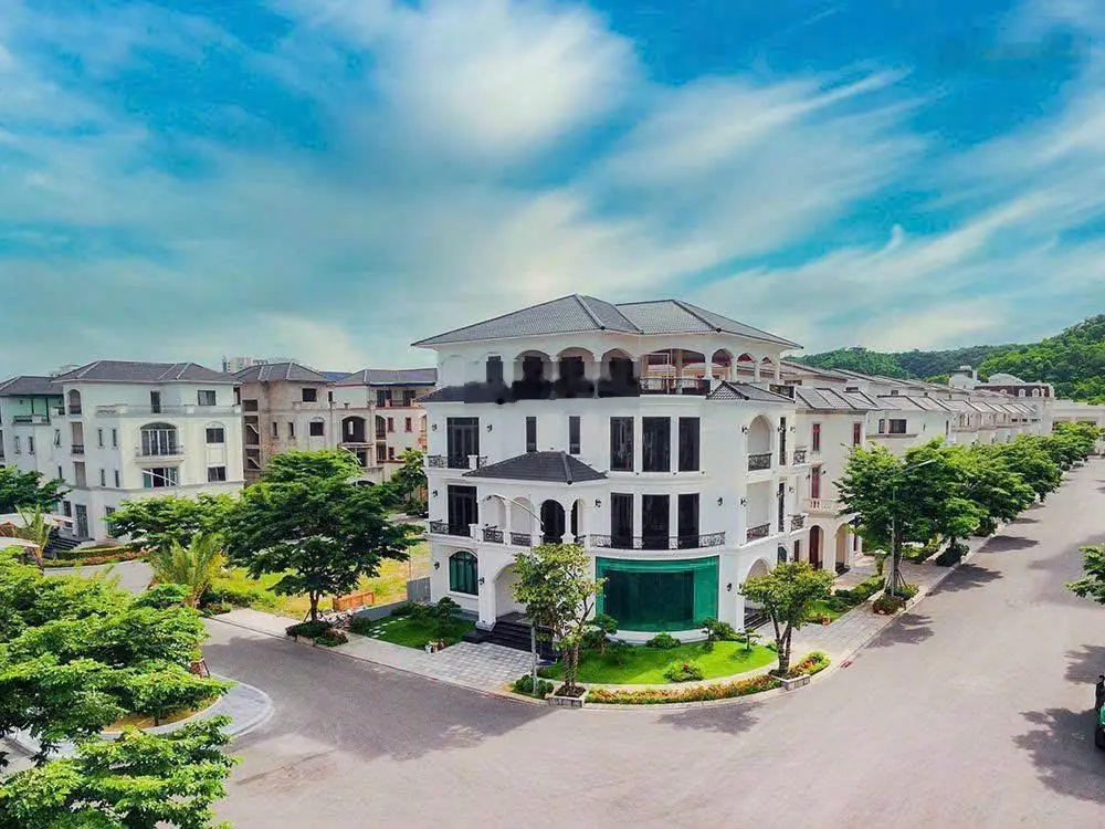 Bán biệt thự nghỉ dưỡng 5 sao tại Beverly Hills Hạ Long,chỉ 10 tỷ VND, nhận nhà vận hành luôn