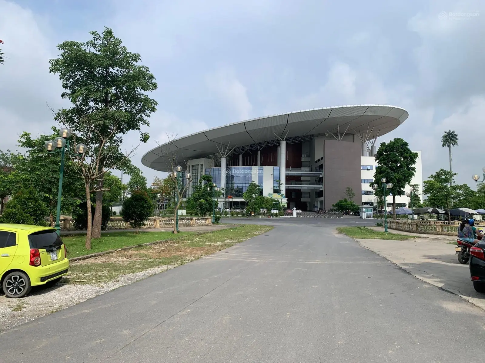 Bán 76m2 đất gần Thị Trấn Đông Anh, khổ đất vuông đẹp ô tô đỗ cửa giá 3,35 tỷ (có thương lượng)