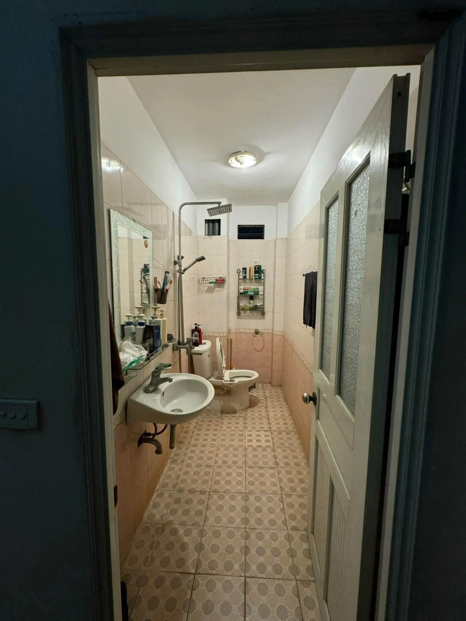 Bán nhà đường Kim Ngưu 9,2 tỷ vnd, 71m2, 4 PN, 3 WC, ngõ rộng 3.5m