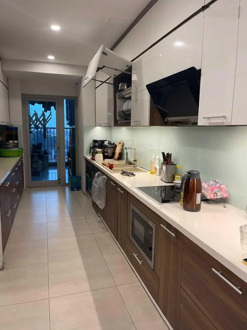Chính chủ cần bán căn 171m2 4pn full nội thất cao cấp. Giá tốt hướng Đông Nam cực kì mát mẻ