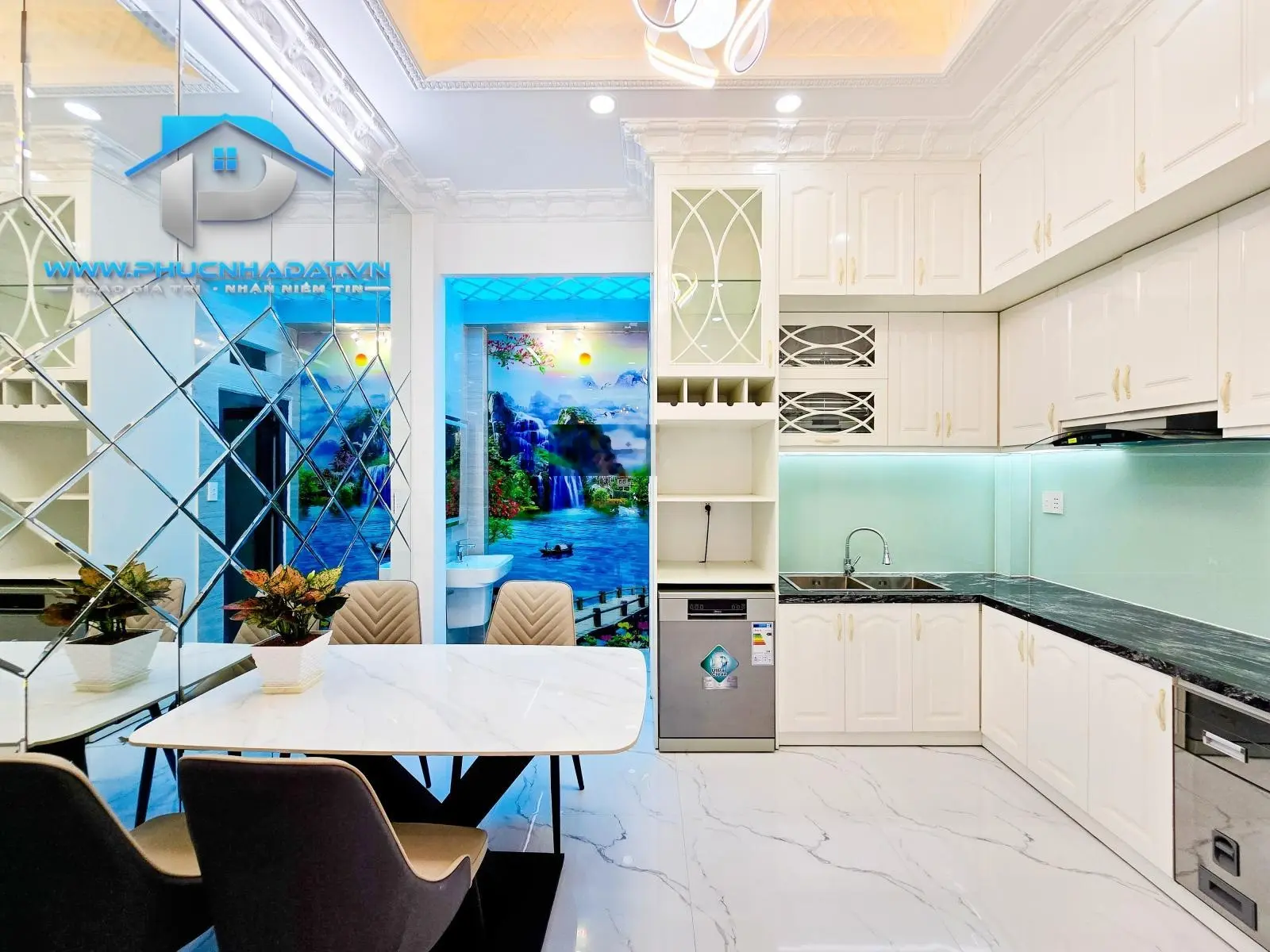 Bán nhà phố hiện đại xe hơi để trong nhà khu dân cư The Sun Residence Nhà Bè - 6.4 tỷ, 4x13m