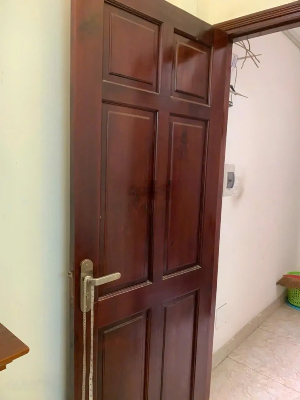 Chính chủ cần tiền bán gấp nhà riêng tại Nguyễn Đức Thiệu, Dĩ An, [1T-2L-5PN-3WC-60m2], 2.4B, SHR