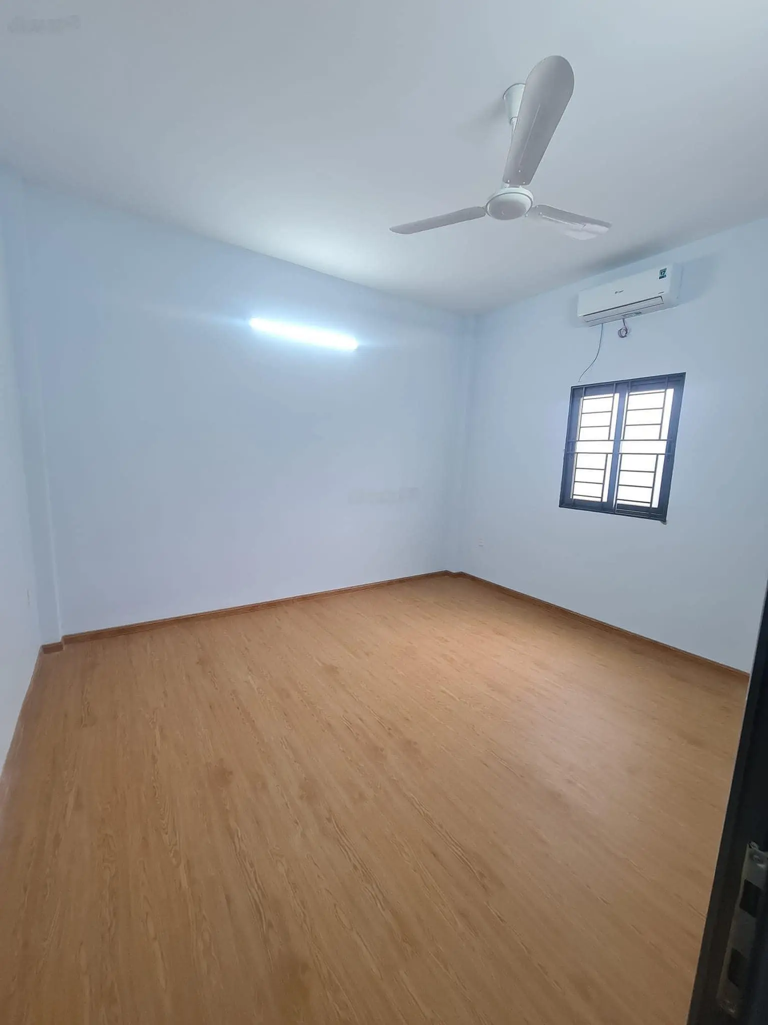 nhà khu tân kỳ tân quý 8x16m 1 lầu 10ty