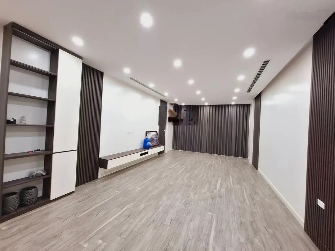 Hiếm vô cùng! mặt phố bạch thái bưởi-kdt văn quán, 90m2 6t thang máy giá 27 tỷ