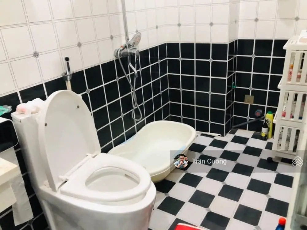 Bán nhà bằng b, hoàng mai, ô tô đỗ cổng, 30m2, 5.7 tỷ(ctl)