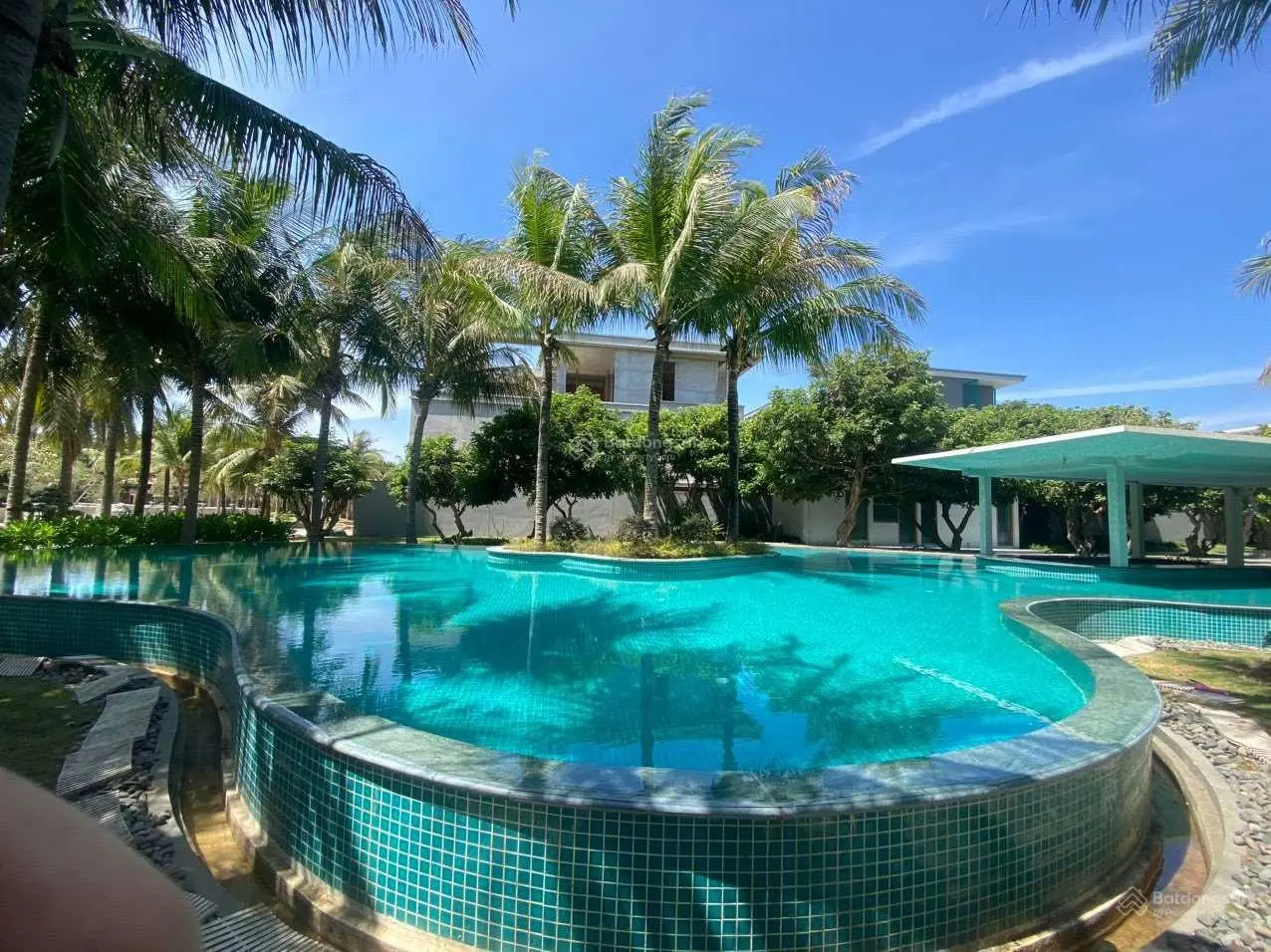 Biệt thự song lập biển 252m2 1T2L - Có sẵn hồ bơi - SHR sở hữu lâu dài. LH: 0931 070 *** Mr Thịnh