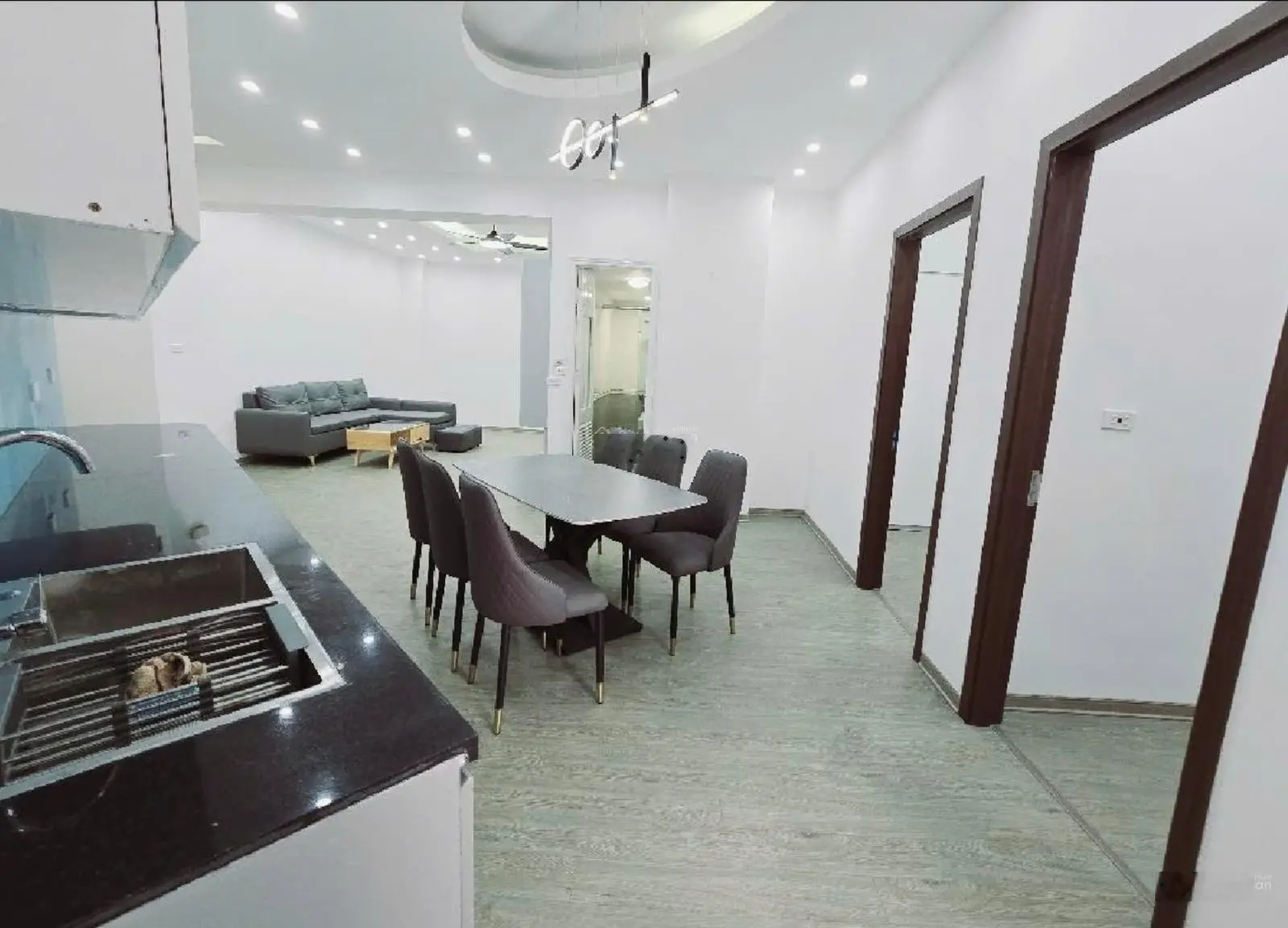 Chung cư An Sinh 122m2, căn góc ,3 phòng ngủ, tặng nội thất đẹp, ở ngay , giá 5,5 tỷ