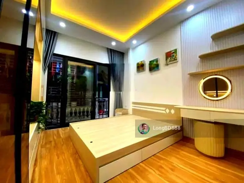 Hàng nóng - trung tâm Đống Đa - ngõ trước nhà 3m - ngõ thông mới đẹp ở ngay - tặng full nội thất