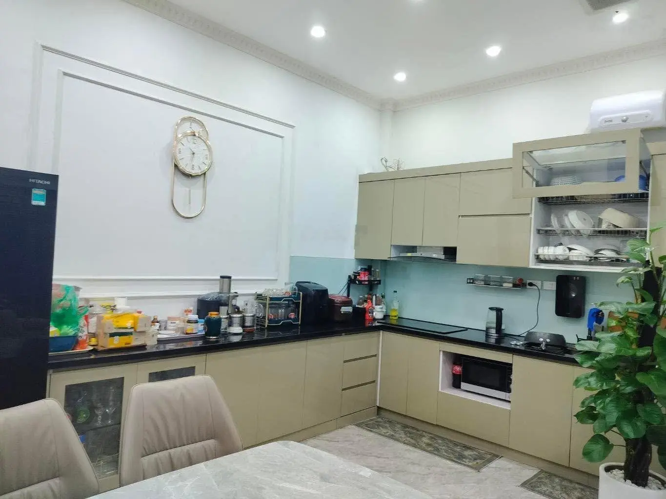 Bán nhà xuân thuỷ- tt cầu giấy- mặt ngõ- lô góc thoáng sáng -mt4m- dân xây- vài bước ra phố- ở ngay