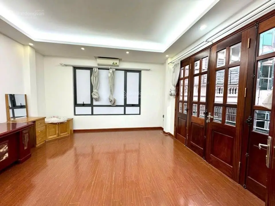 Mạc thái tổ - trung kính to! 68m2 - mt 5,3m - 31tỷ - thang máy - ô tô tránh đỗ - kinh doanh đỉnh.