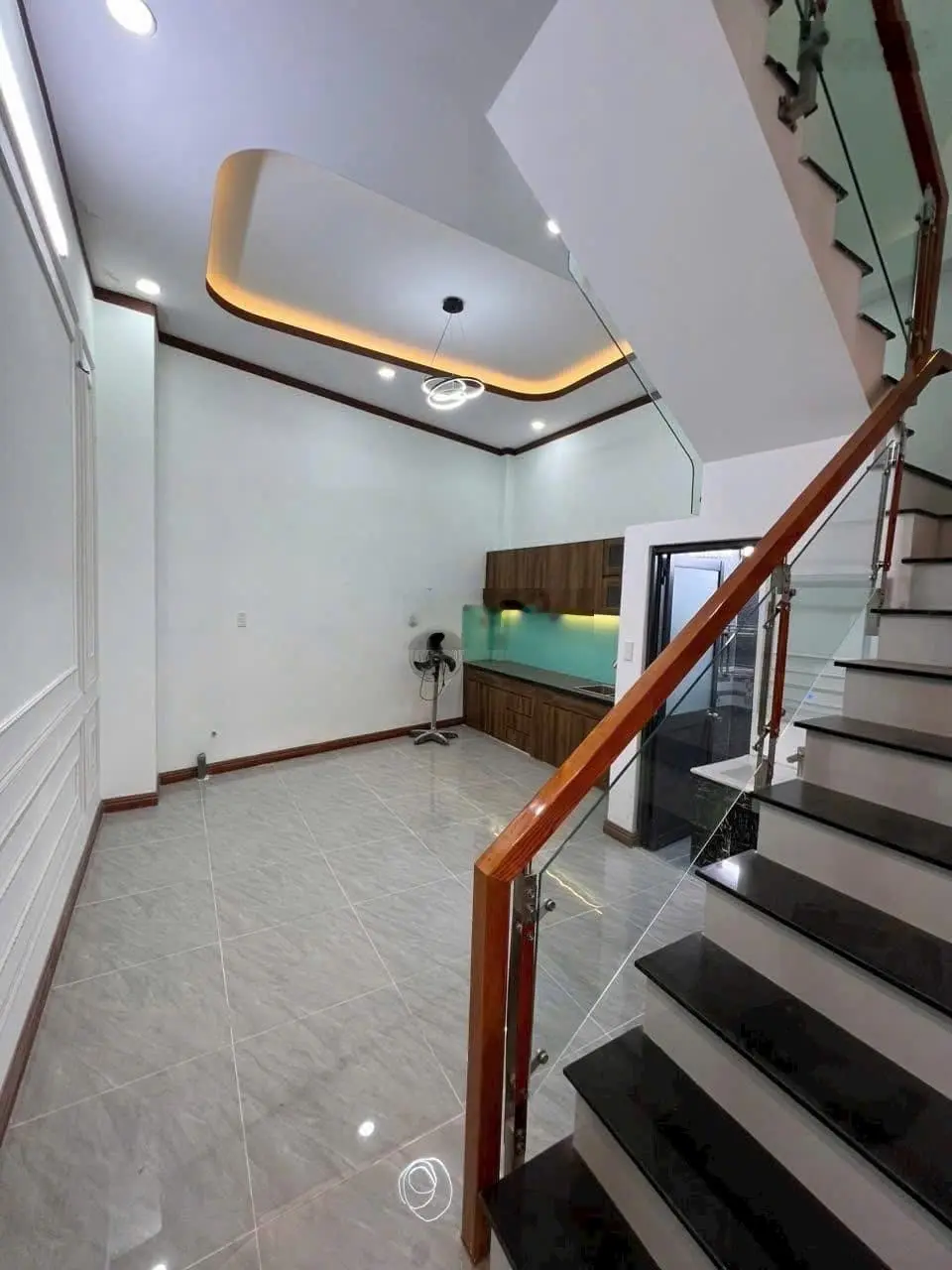 Nhà sổ riêng mặt đường Bình Chuẩn 63 DT 64m2 cách chợ Phước Long B 500m đường rộng buôn bán tốt