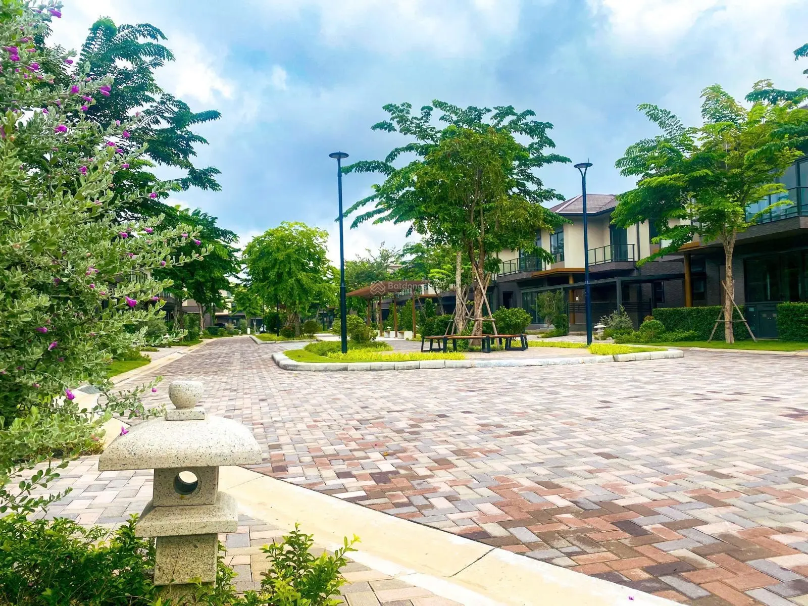 Biệt thự 3 tầng 300m2 giá chỉ 11,397tỷ (đã VAT) KĐT Waterpoint Nam Long: 0906 499 ***