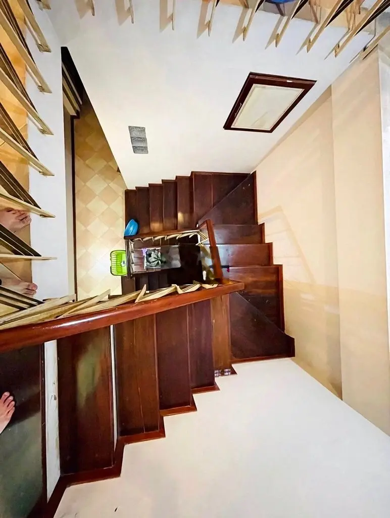 Bán nhà Bạch Mai, cách 10m ra ô tô và chợ, 37m2, 5 tỷ
