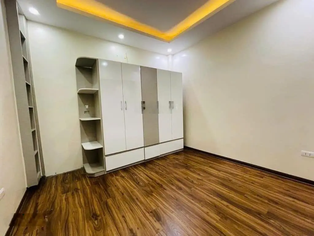 Siêu hiếm! Nhỉnh 7 tỷ ô tô đỗ cửa - Dịch Vọng - Cầu Giấy - Nhà đẹp ở luôn đón tết