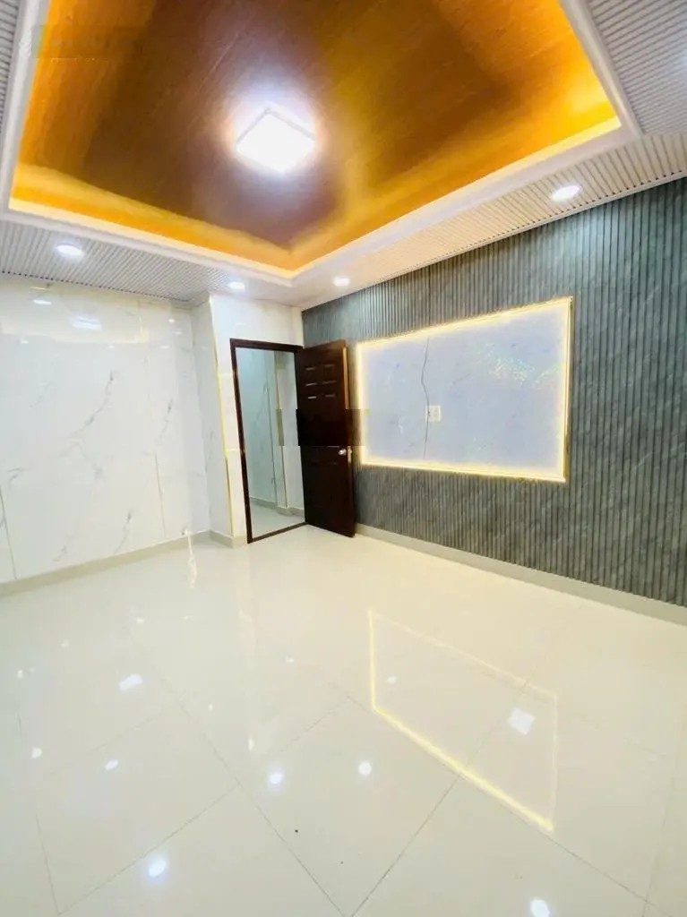 Bán Nhà 51m2, 3PN, 2WC, giá 5 tỷ, đường Nguyễn Thị Tần, P.1, Q.8, HCM