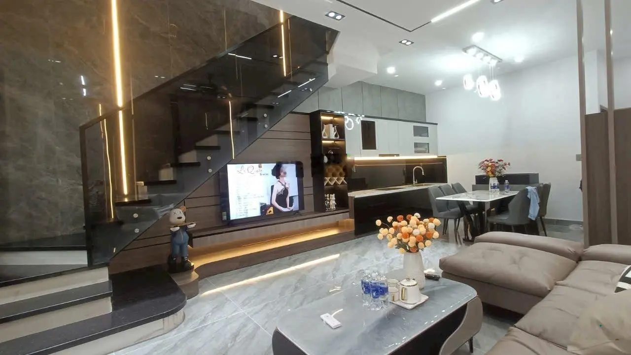 Bán nhà 4 tầng mới hiện đại gần biển Đà Nẵng giá rẻ đầu tư sinh lời cao