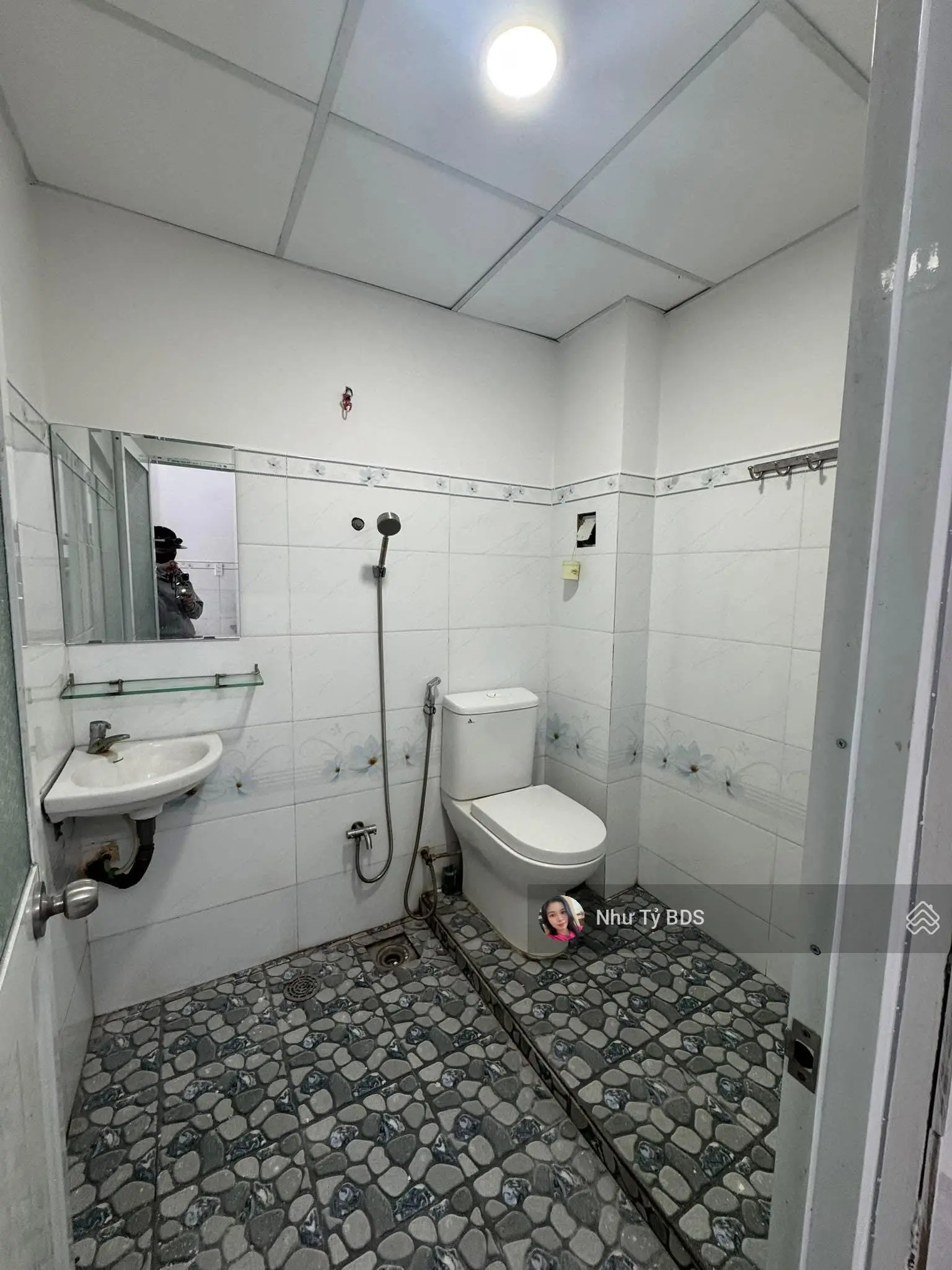 Nhà 1 trệt 1 lầu 3pn 2wc Ấp Mới 1 Mỹ Hạnh Nam giá chỉ 690tr