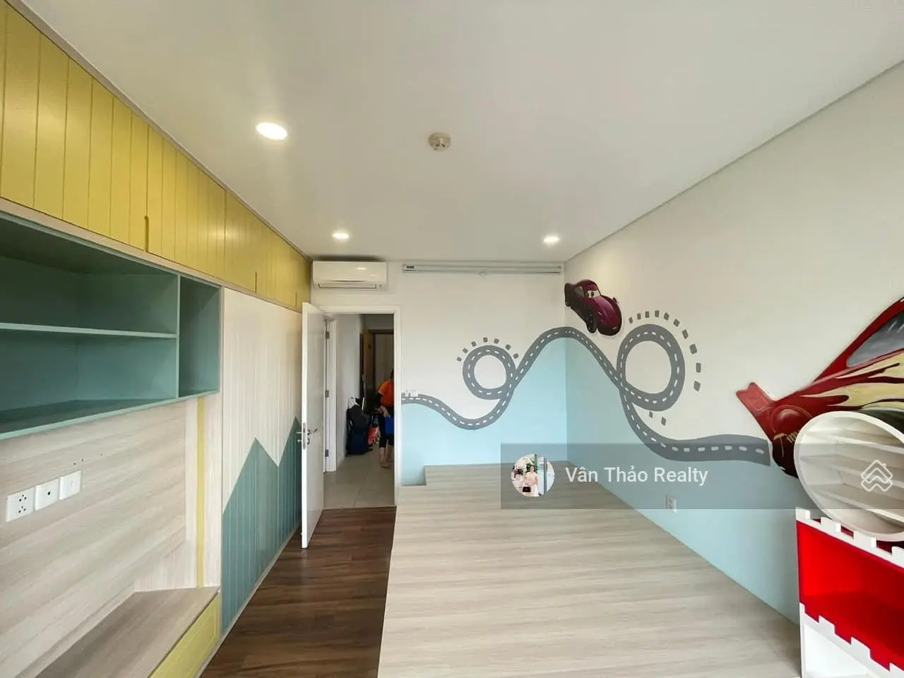 (Đặc biệt - Chỉ 9,8 tỷ) căn hộ 3 phòng ngủ Full nội thất, view đẹp Đảo Kim Cương Quận 2