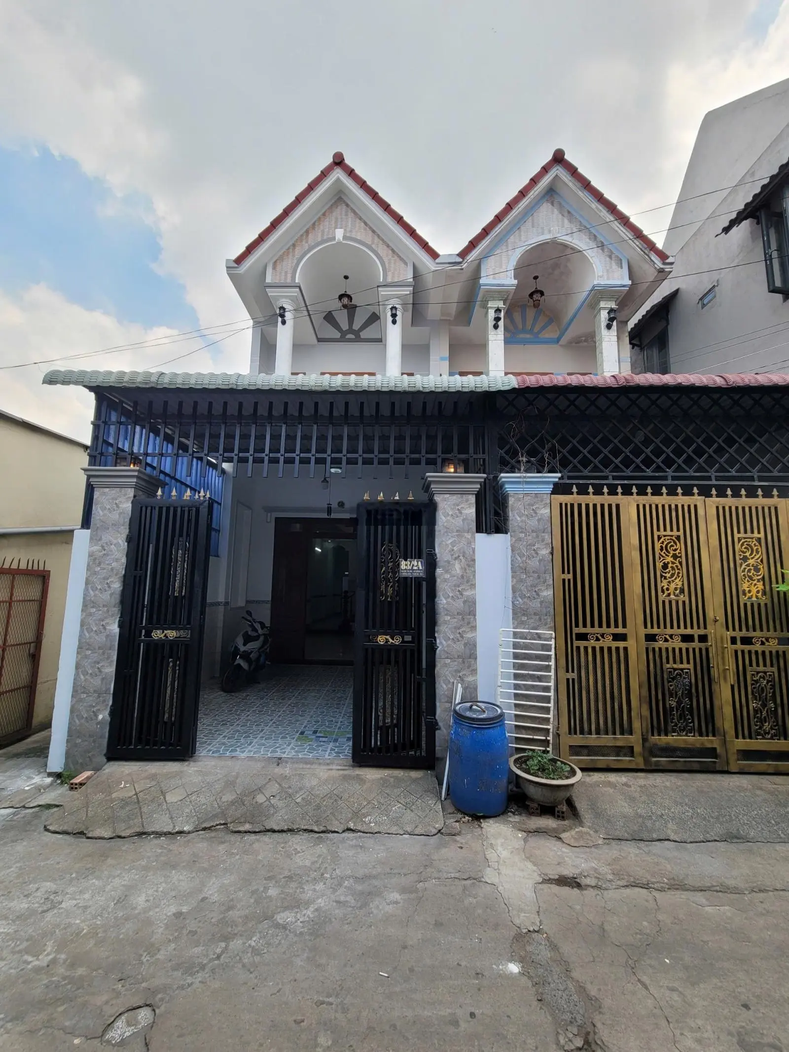 Nhà sổ hồng riêng có phòng ngủ dưới, đường rộng 5m