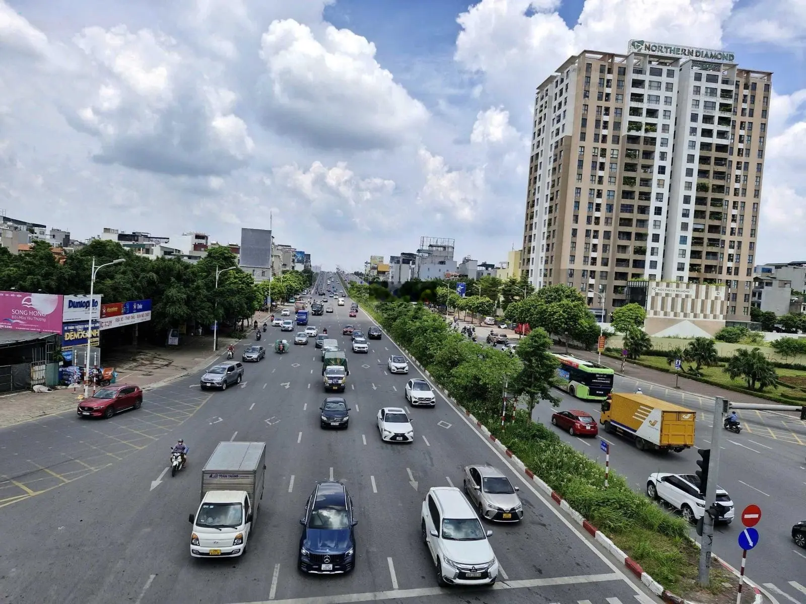 Bán đất Phúc Đồng, Đàm Quang Trung, Long Biên, 60m2, 6m, giá 13.4 tỷ, phân lô, ô tô tránh, vỉa hè