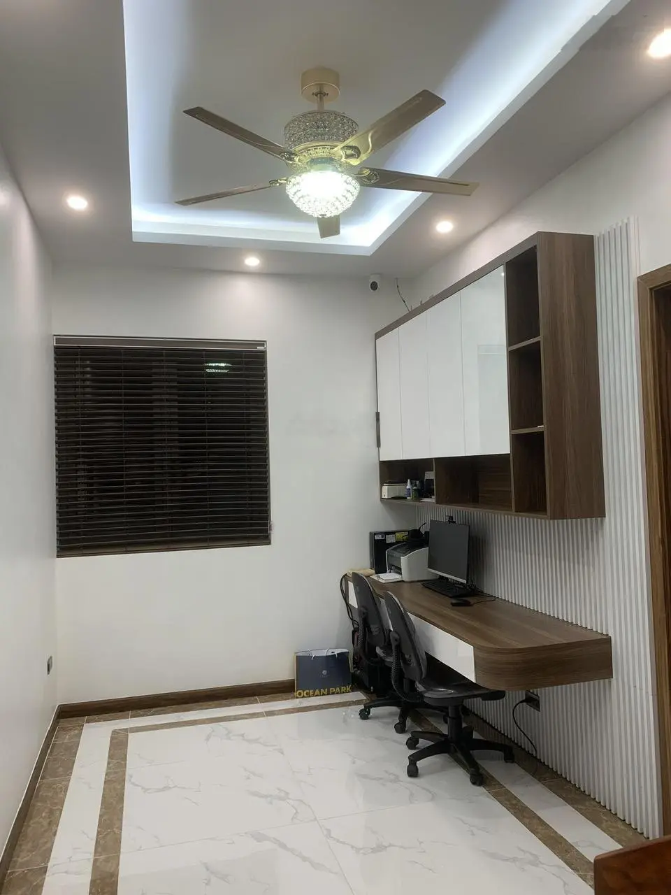 BIỆT THỰ 180 M2 ĐÃ HOÀN THIỆN PHUN NỘI THẤT chỉ việc sách vali về ở
