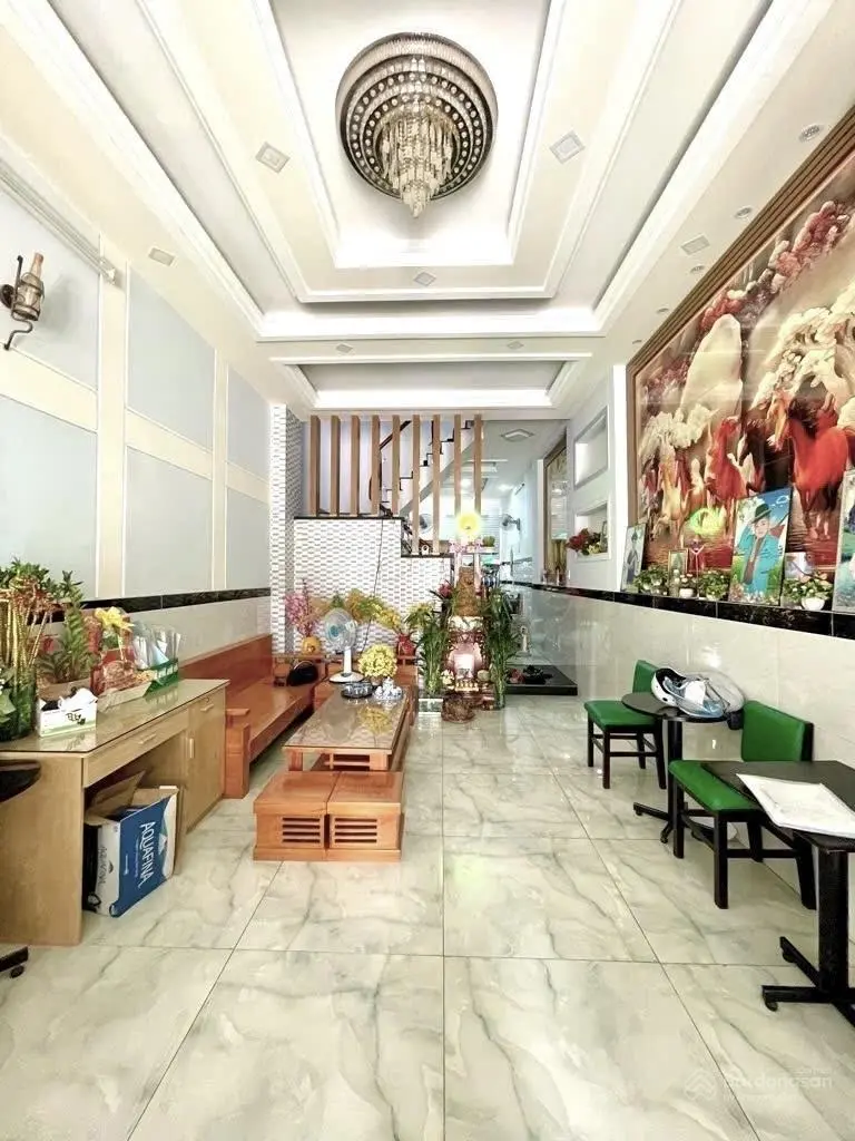 Bán nhà mặt tiền ngay Võ Văn Kiệt - Hồ Học Lãm, đường 10m thông, ngang 4,3m, chỉ hơn 7 tỷ.