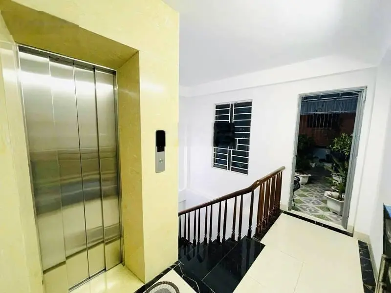 15,6 tỷ, khương đình, 61 m2 x 6 tầng, 8 ngủ, thang máy, ô tô tránh