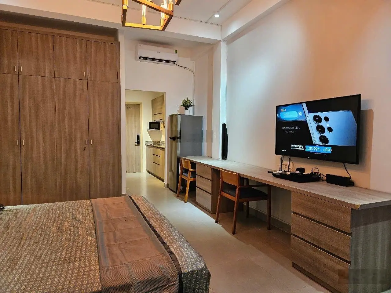 Thu nhập cực tốt 180tr/tháng-Toà nhà căn hộ cao cấp full nội thất 12 phòng- 6 tầng- 27,5 tỷ