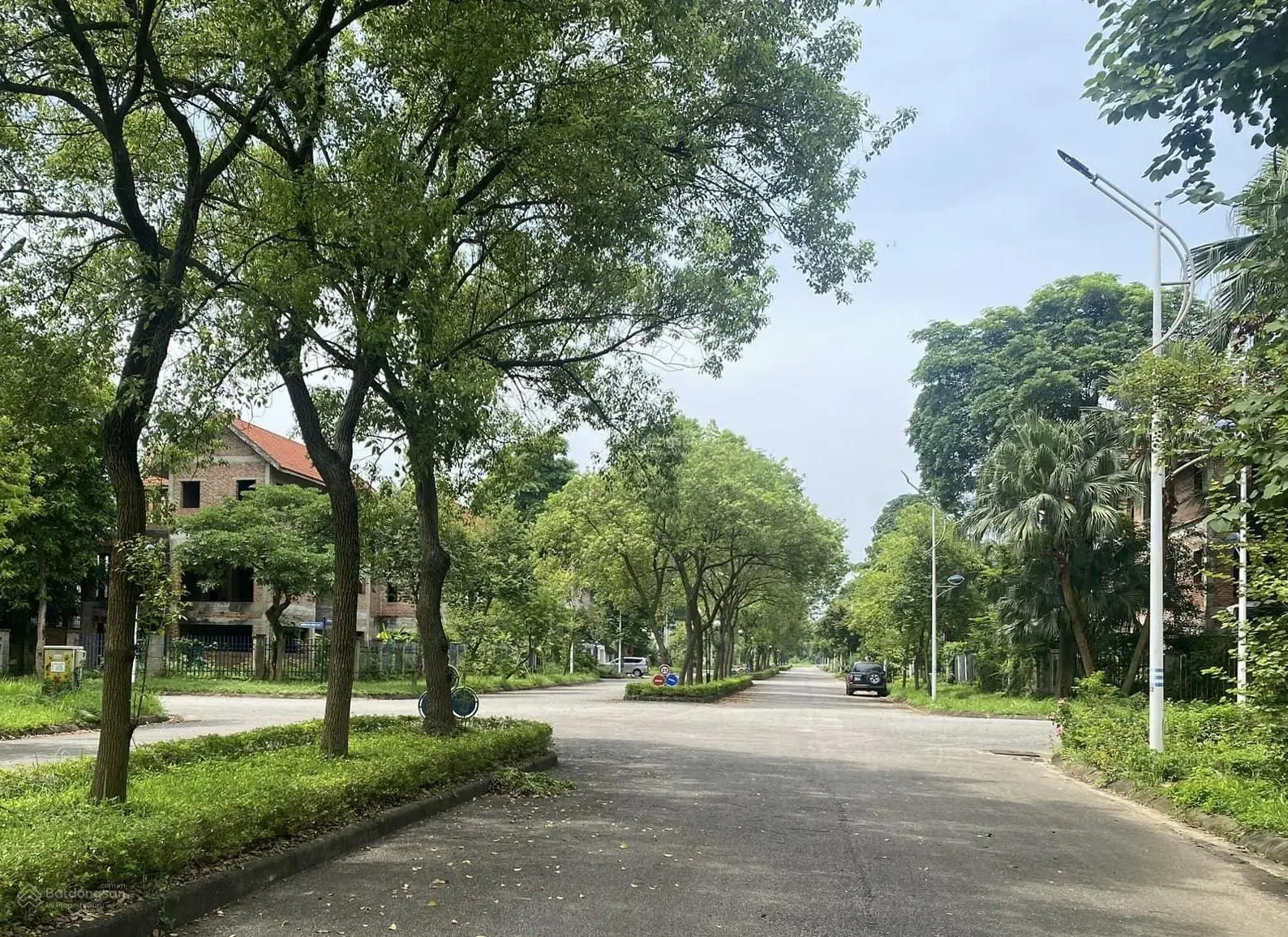 Biệt thự căn góc, liền thửa Đông Anh, giá sốc. Gọi chính chủ trang bìa!
