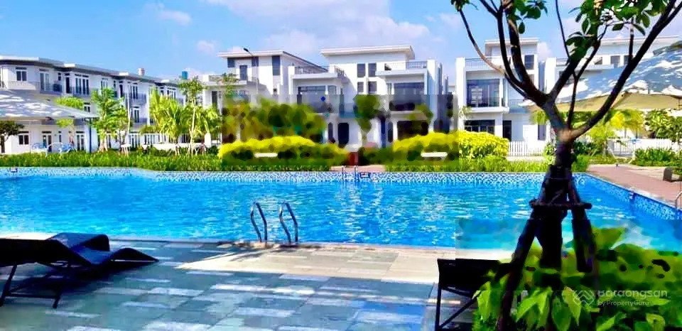 Biệt thự 8x16m, 1 trệt, 2 lầu có sổ hoàn công cần bán, giá 2,7tỷ, LH 0973 013 ***