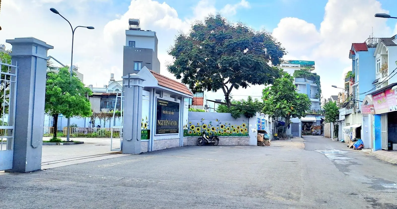 Nhà mới đẹp 4 tầng, mặt tiền KD, Đường 359 PL B, Quận 9