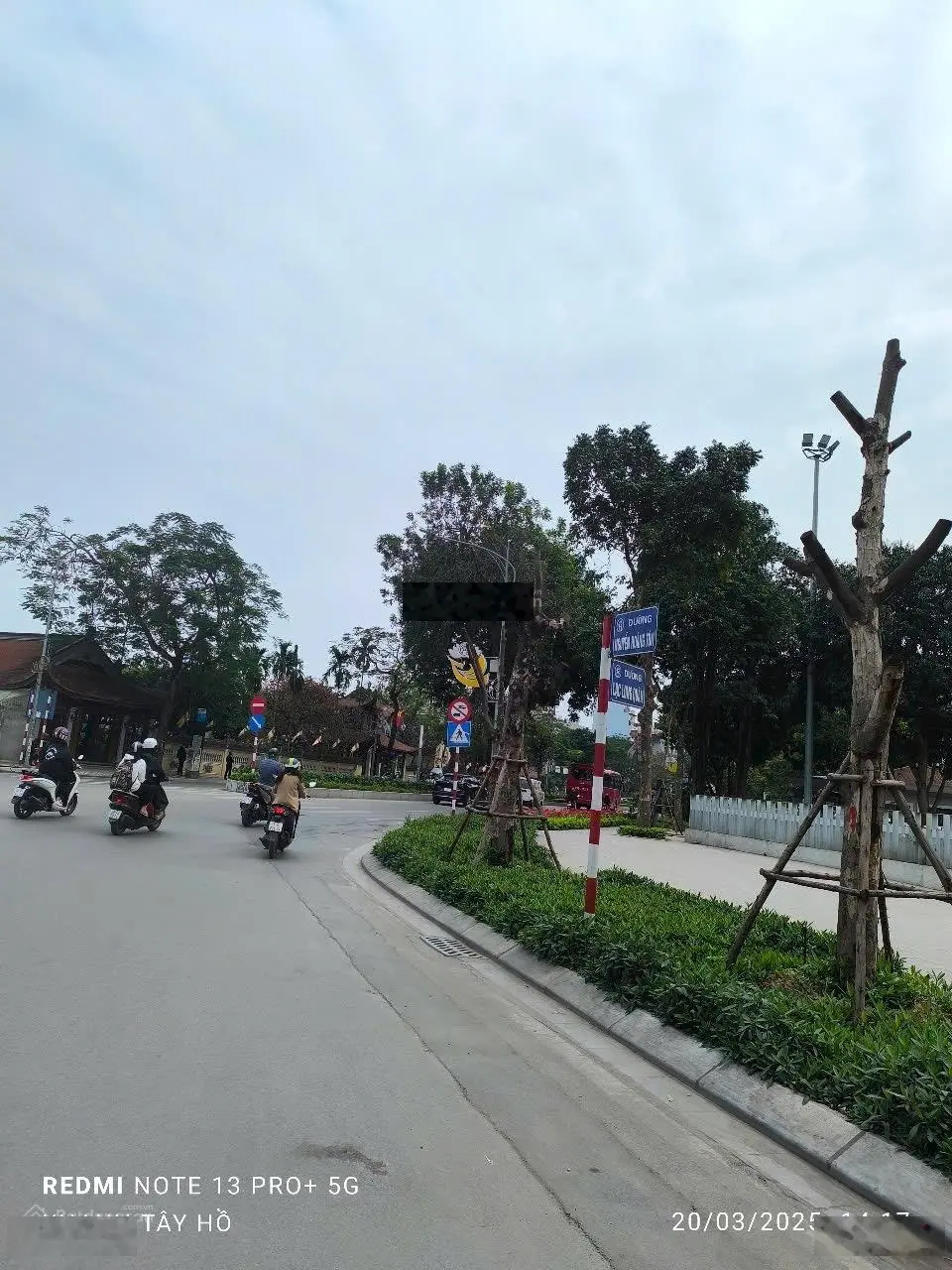 Bán nhà 5T DT 65m2 MT 4.1m đường ô tô tránh - Gần Hồ Tây - Phố Lạc Long Quân, Q. Tây Hồ. Giá 22.8tỷ