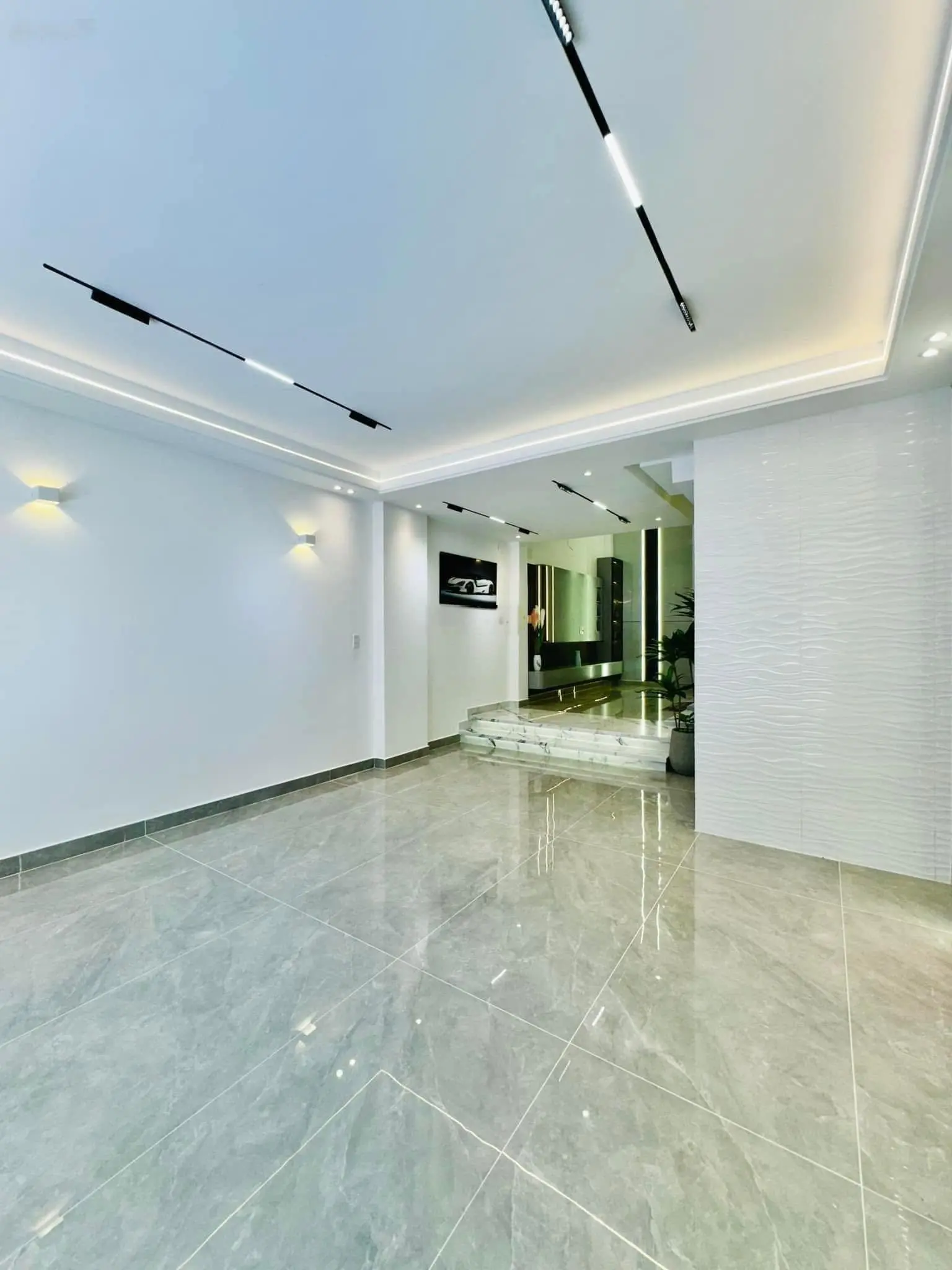 Cần bán nhà Chu Văn An, Bình Thạnh. 64m2 - Giá 3 Tỷ 370- Đang cho thuê 17tr/ tháng. SHR, Hẻm xe hơi