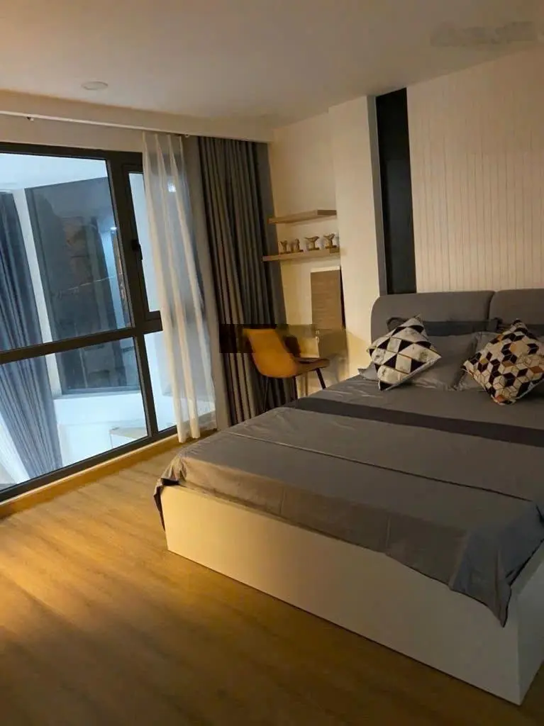 NHÀ ĐẸP LÊ QUANG ĐỊNH , BÌNH THẠNH ; DT 80M2( 7,9 *10,2) ,4 TẦNG , Ô TÔ VÀO NHÀ _ 12,3 TỶ TL