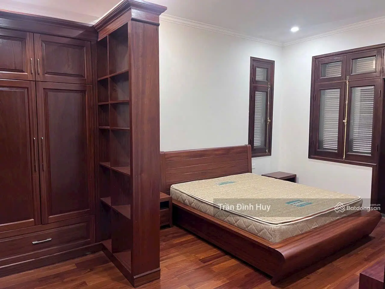 Biệt thự Resco, đối diện công viên Hòa Bình. 237m2 - 48.9 tỷ