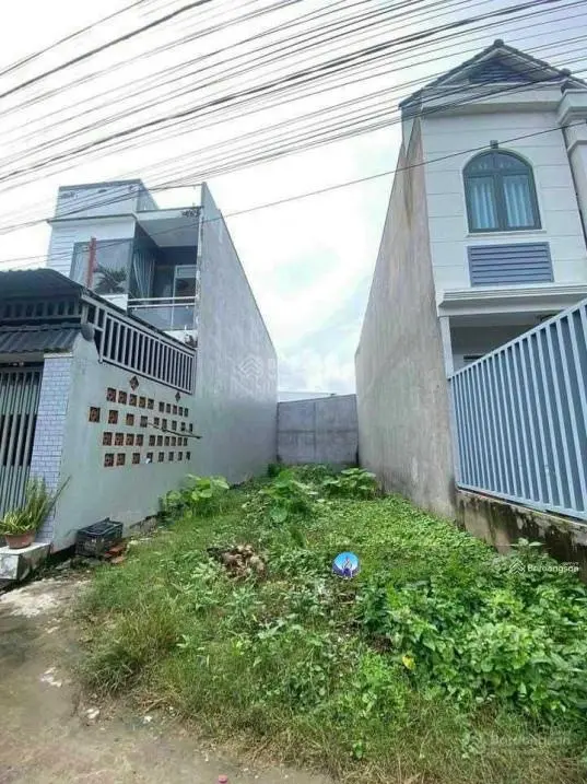Cắt lỗ bán gấp lô đất MTĐ,Vườn Ổi,P3,Vĩnh Long.550tr/120m2/SHR.Gần trường Đại học Xây Dựng Miền Tây
