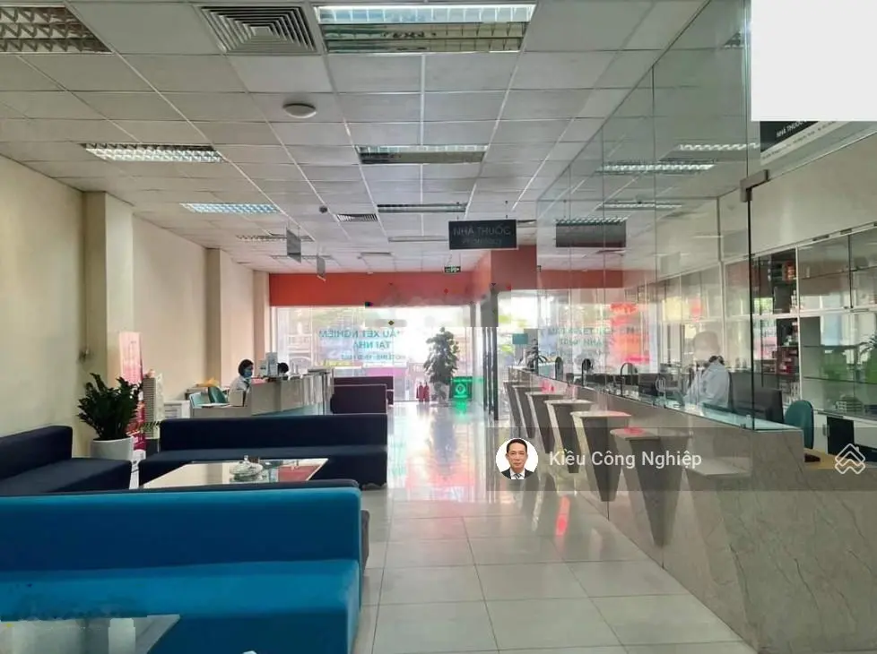 Hiếm! Bán tòa nhà mặt phố Thanh Nhàn DT 130 m2, MT Khủng, CTy - Phòng khám