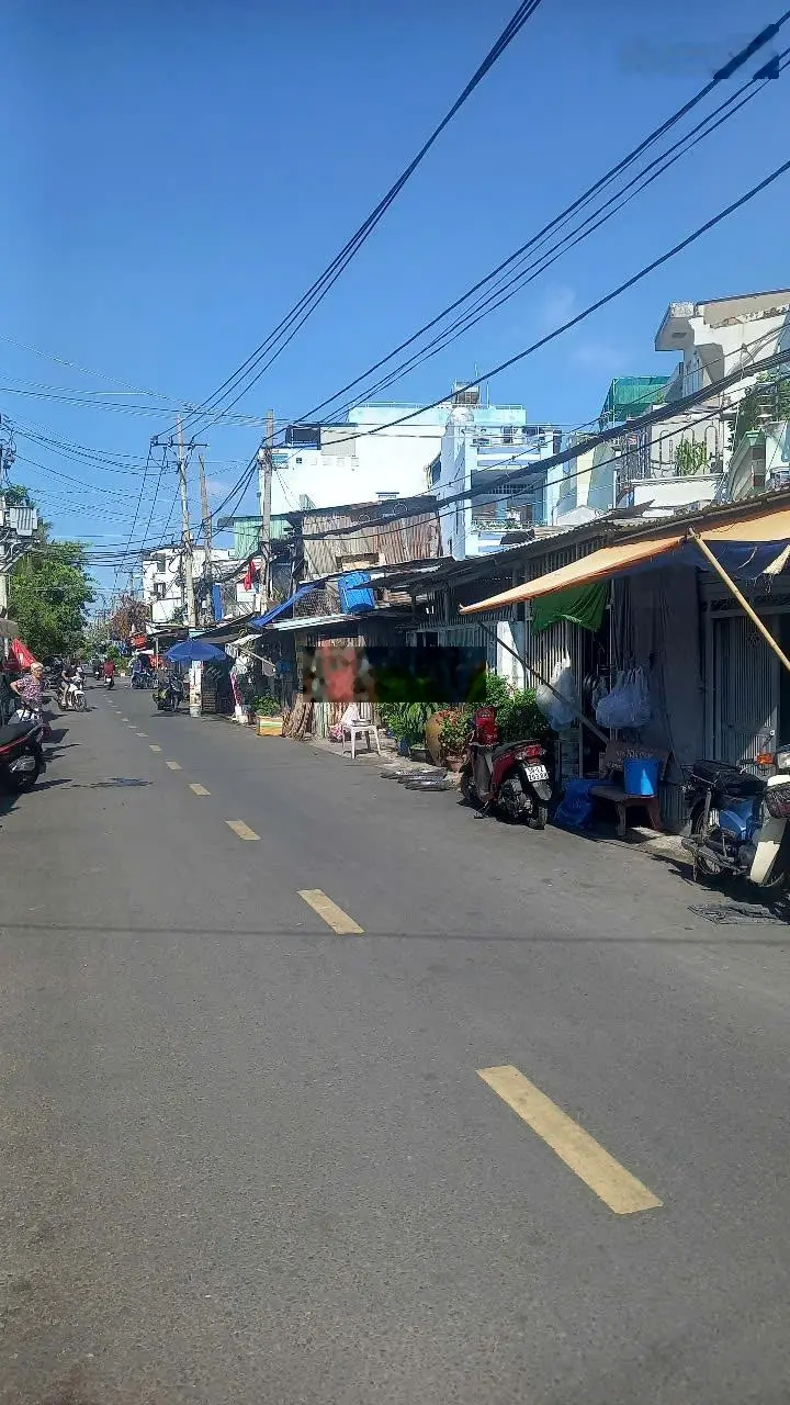 Hot, bán gấp nhà cách MT tiền Hoài Thanh 20m P14, Q8 135m2 (8.6 x 19.2m) 2T, 3PN, 2WC chỉ 7.95 tỷ