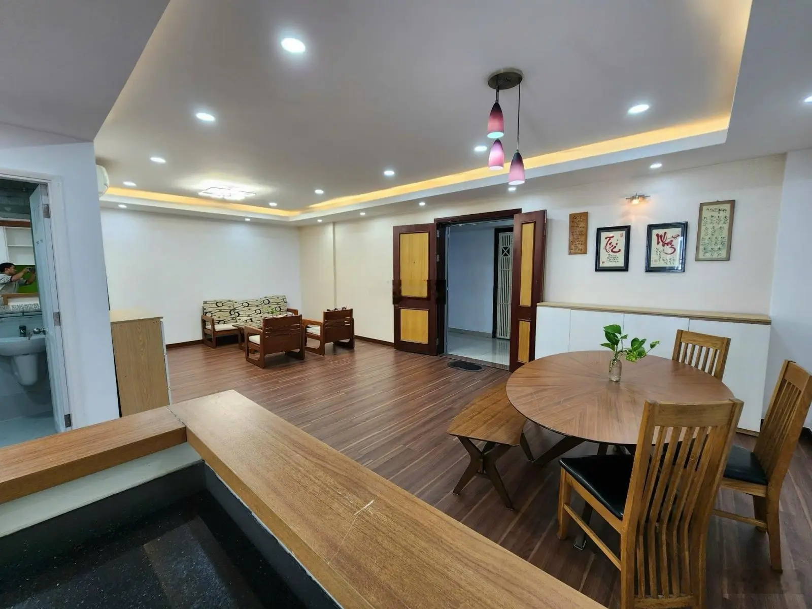 Bán gấp căn hộ Ruby Garden Quận Tân Bình 90,5m2 sổ hồng chính chủ